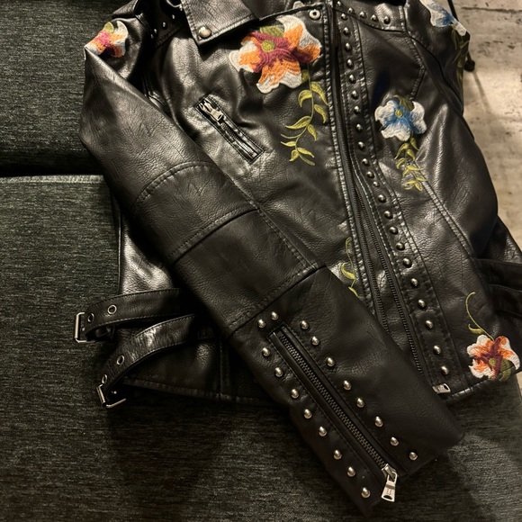 GUC Size M Bollrllr Black Embroidered Studded Leather Street Riding PU Jacket - Picture 16 of 16